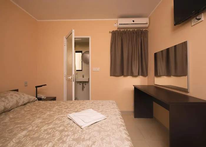 Pensión Sogdiana San Julián